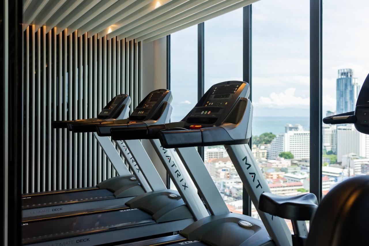 Arbour Hotel And Residence Pattaya Esterno foto The gym at the 39th floor